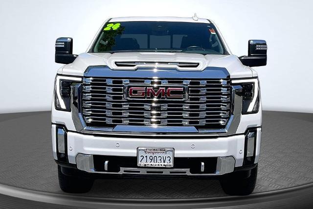 2024 GMC Sierra 2500HD 4WD Crew Cab Standard Bed Denali