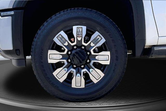 2024 GMC Sierra 2500HD 4WD Crew Cab Standard Bed Denali
