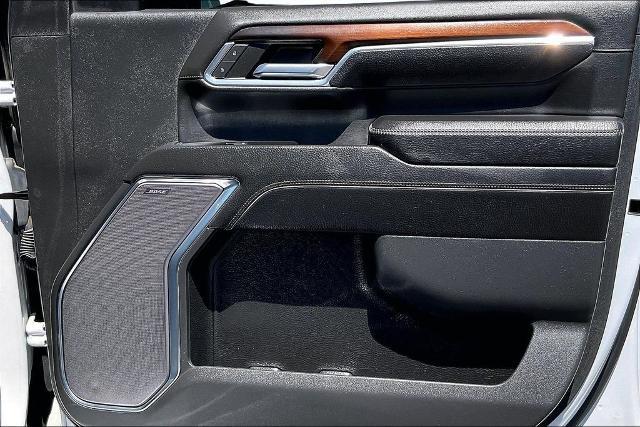 2024 GMC Sierra 2500HD 4WD Crew Cab Standard Bed Denali