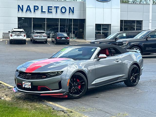 2022 Chevrolet Camaro RWD Convertible 2LT