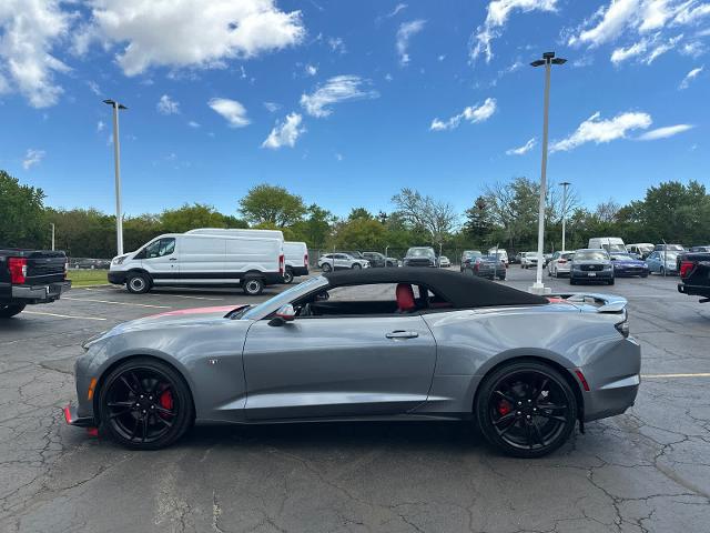 2022 Chevrolet Camaro RWD Convertible 2LT