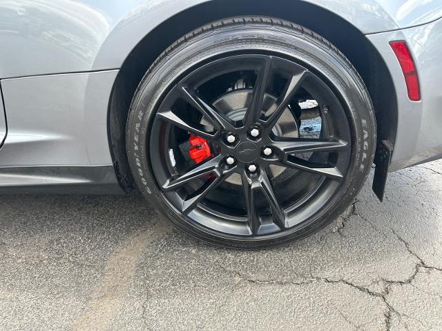 2022 Chevrolet Camaro RWD Convertible 2LT