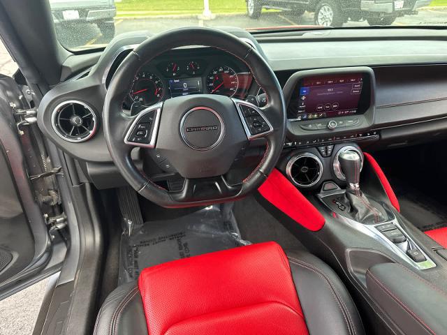 2022 Chevrolet Camaro RWD Convertible 2LT