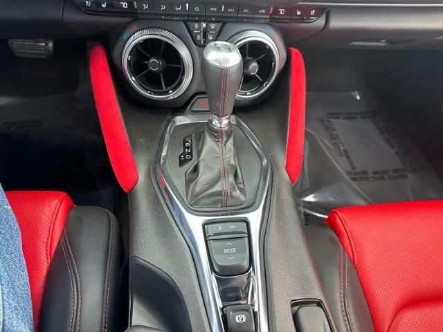 2022 Chevrolet Camaro RWD Convertible 2LT
