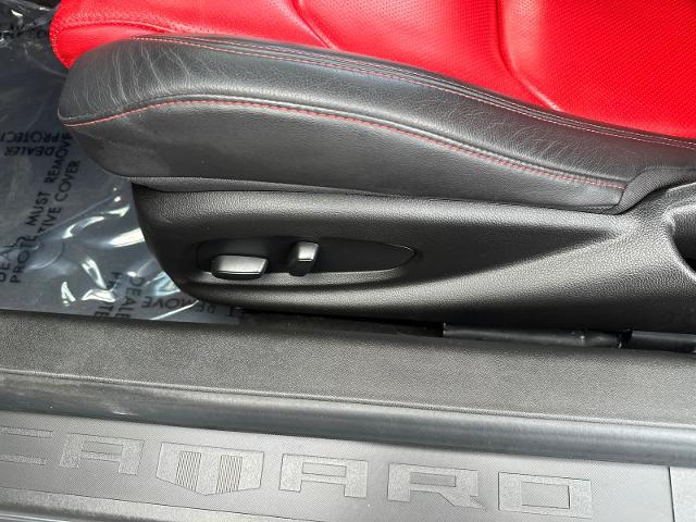 2022 Chevrolet Camaro RWD Convertible 2LT