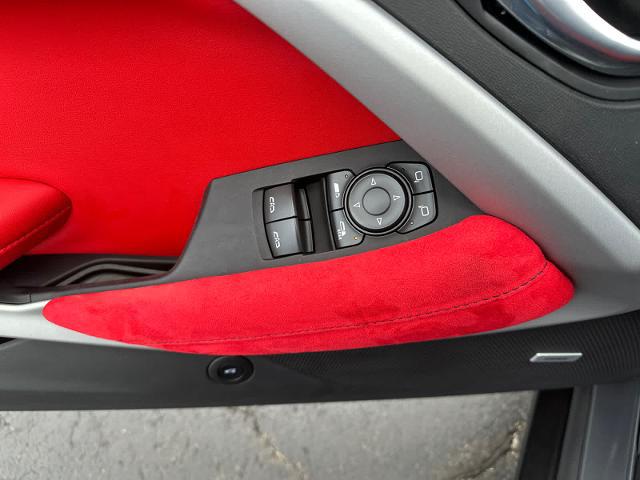 2022 Chevrolet Camaro RWD Convertible 2LT