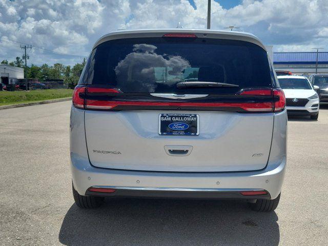 2022 Chrysler Pacifica Touring L AWD
