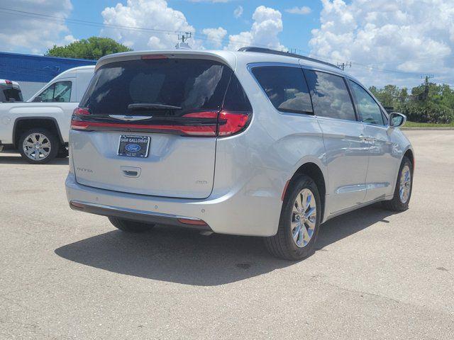 2022 Chrysler Pacifica Touring L AWD