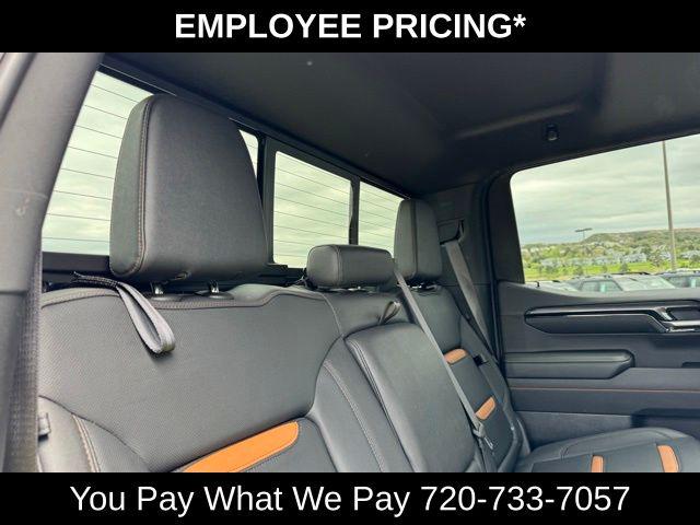 2024 GMC Sierra 1500 4WD Crew Cab Short Box AT4