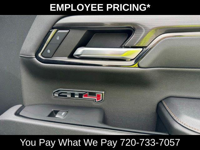 2024 GMC Sierra 1500 4WD Crew Cab Short Box AT4