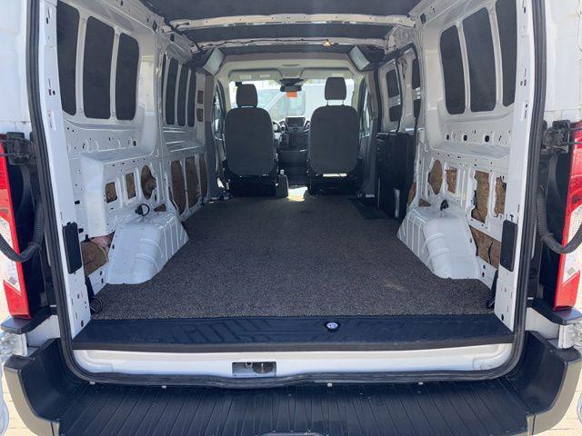 2016 Ford Transit 130 WB Low Roof Cargo