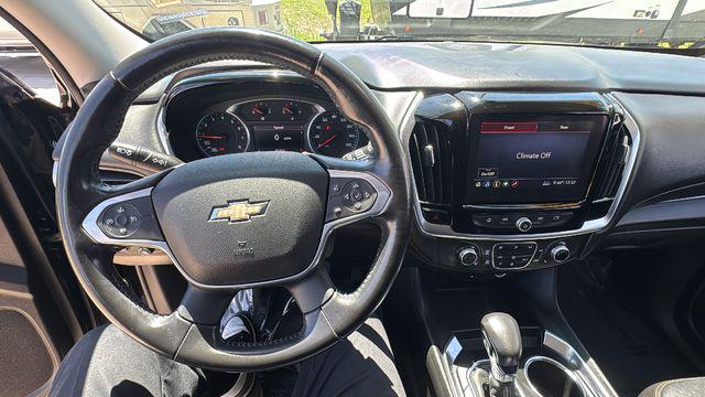 2021 Chevrolet Traverse FWD LT Leather