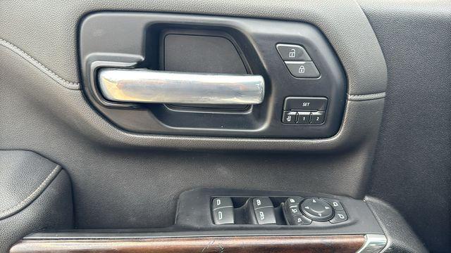 2022 GMC Sierra 2500HD 4WD Crew Cab Standard Bed SLT