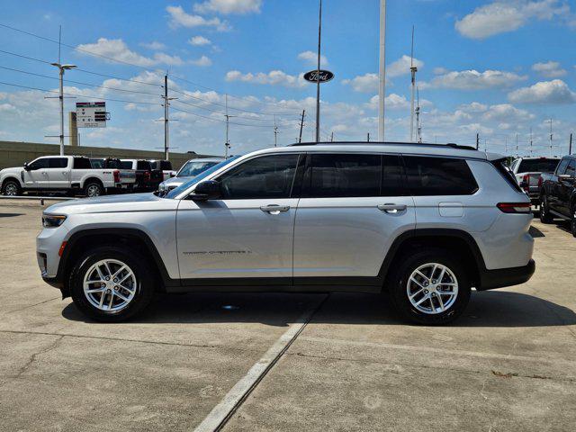 2022 Jeep Grand Cherokee L Laredo 4x4