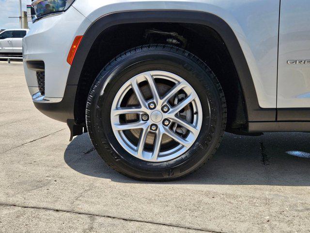 2022 Jeep Grand Cherokee L Laredo 4x4