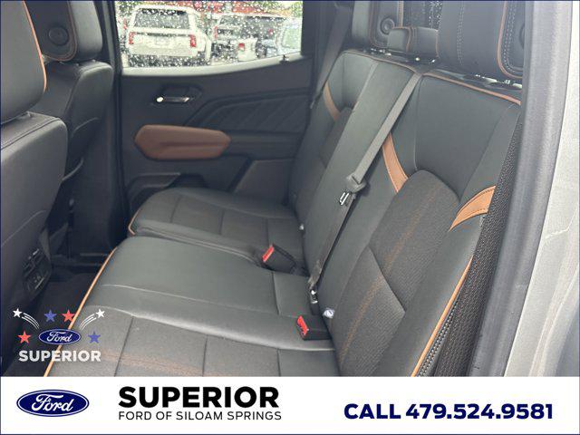 2025 GMC Canyon 4WD AT4