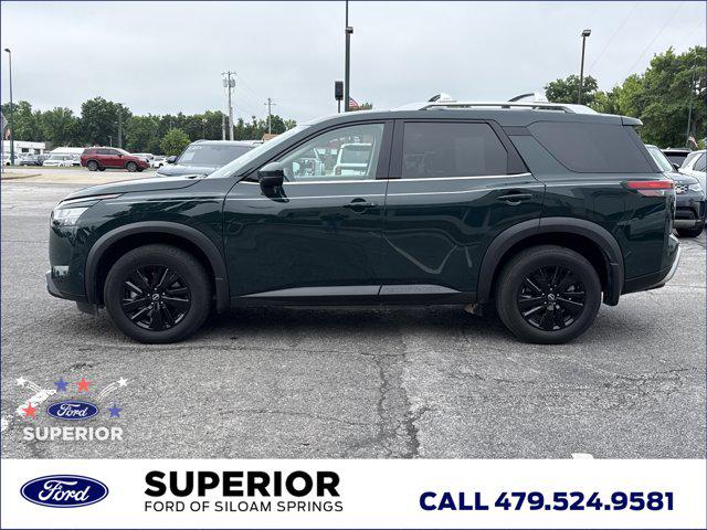2024 Nissan Pathfinder SL 4WD