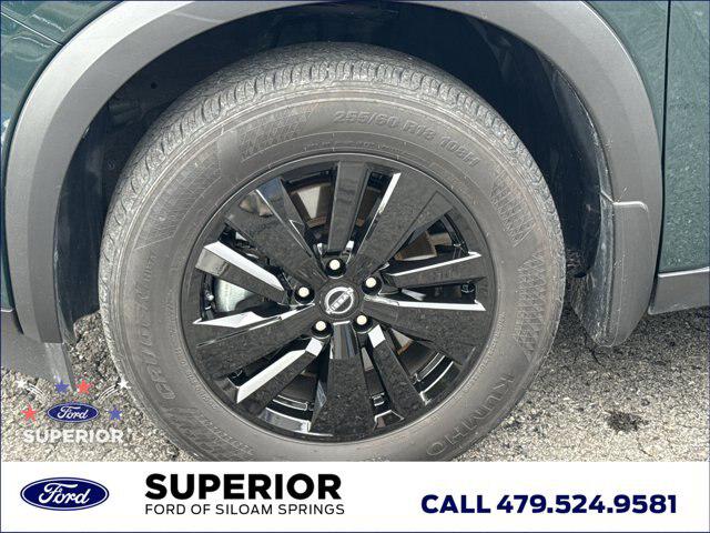 2024 Nissan Pathfinder SL 4WD