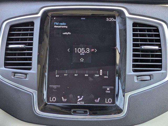 2021 Volvo XC90 T6 Momentum 7 Passenger