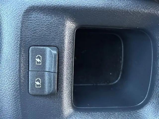 2020 Nissan Versa SR Xtronic CVT