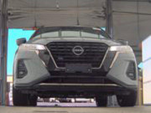 2023 Nissan Kicks SR Xtronic CVT