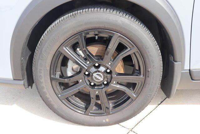 2023 Nissan Kicks SR Xtronic CVT
