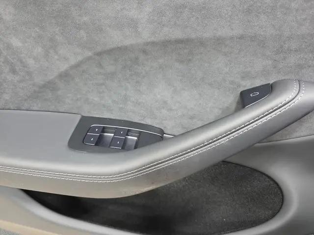 2025 Tesla Model 3 Performance All-Wheel Drive