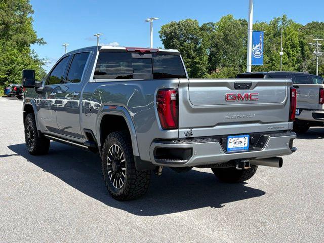 2024 GMC Sierra 2500HD 4WD Crew Cab Standard Bed Denali