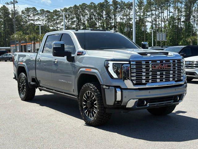 2024 GMC Sierra 2500HD 4WD Crew Cab Standard Bed Denali