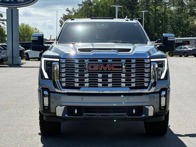 2024 GMC Sierra 2500HD 4WD Crew Cab Standard Bed Denali