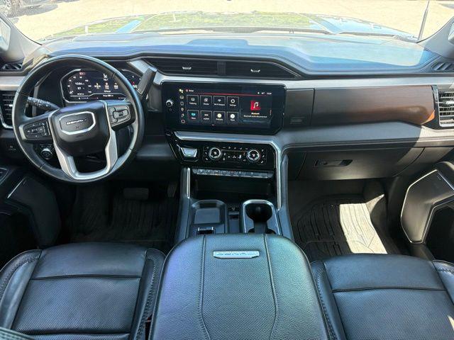 2024 GMC Sierra 2500HD 4WD Crew Cab Standard Bed Denali