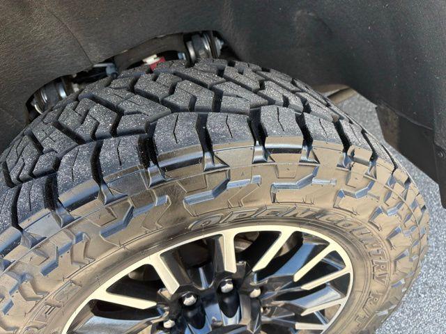 2024 GMC Sierra 2500HD 4WD Crew Cab Standard Bed Denali