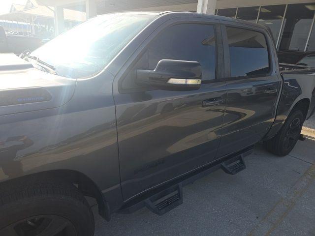 2021 Ram 1500 Big Horn Crew Cab 4x2 5'7" Box