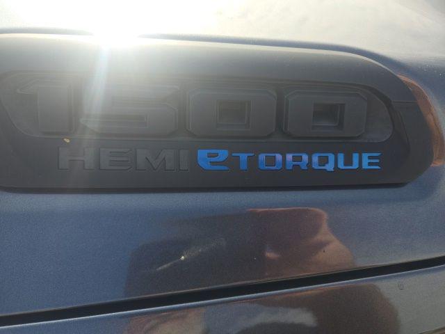 2021 Ram 1500 Big Horn Crew Cab 4x2 5'7" Box