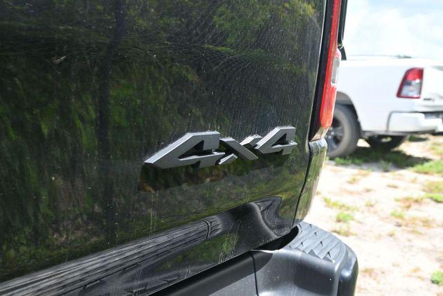 2022 Ram 1500 Big Horn Crew Cab 4x4 5'7" Box