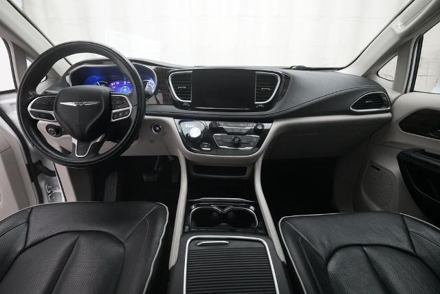 2022 Chrysler Pacifica Hybrid Limited