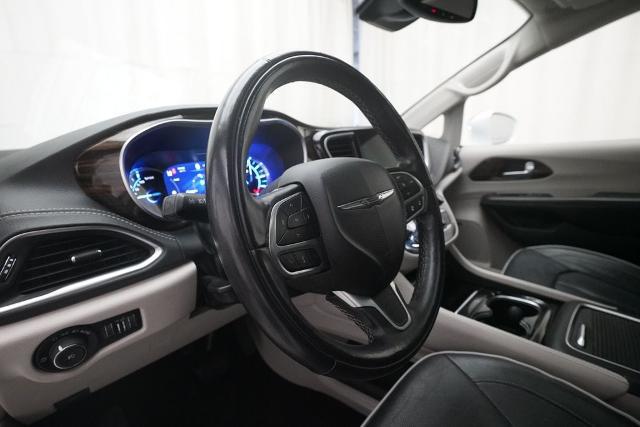 2022 Chrysler Pacifica Hybrid Limited