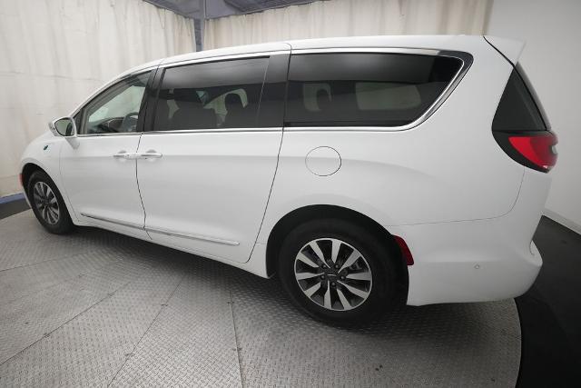 2022 Chrysler Pacifica Hybrid Limited