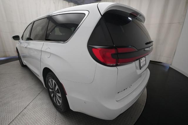 2022 Chrysler Pacifica Hybrid Limited