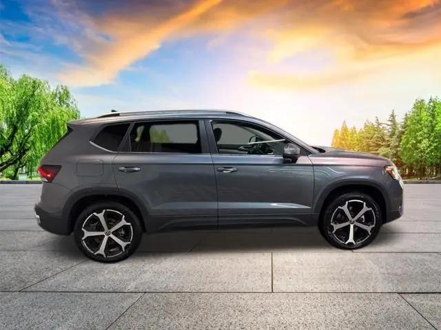 2026 Volkswagen Taos SEL
