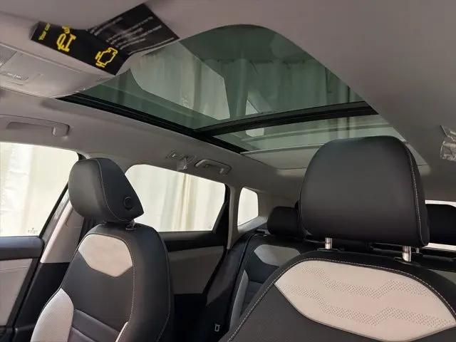 2026 Volkswagen Taos SEL