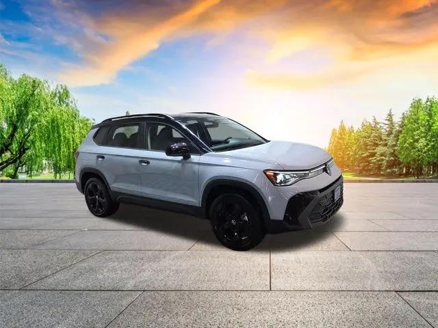 2026 Volkswagen Taos SE Black