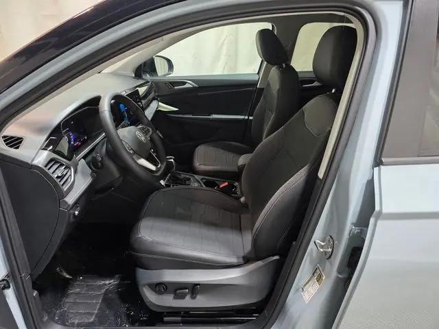 2026 Volkswagen Taos SE Black
