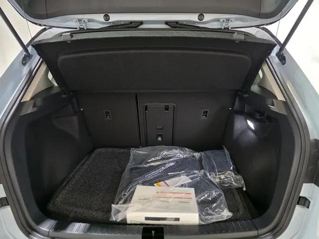 2026 Volkswagen Taos SE Black