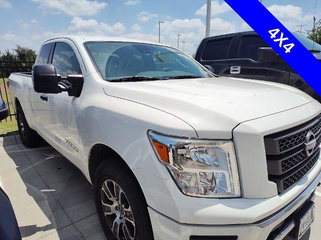 2024 Nissan Titan Crew Cab SV 4x4