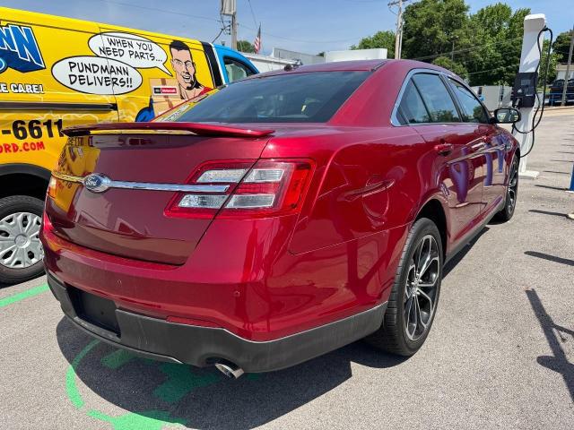 2016 Ford Taurus SHO