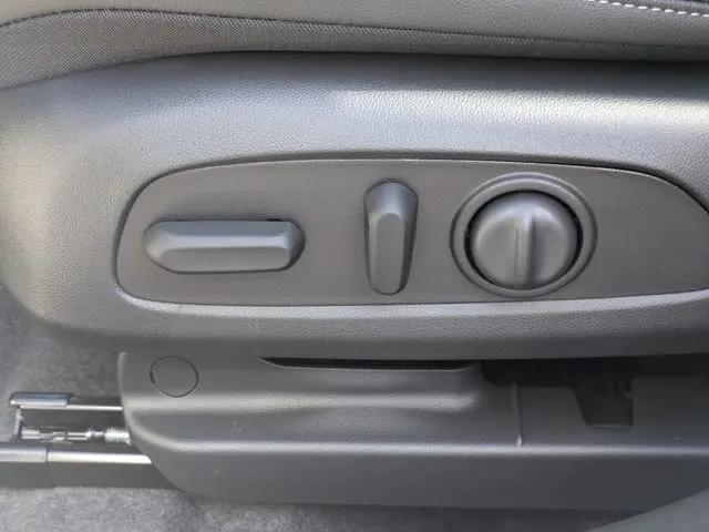 2026 Buick NV Preferred FWD