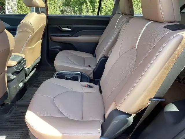 2026 Toyota Grand Highlander Platinum