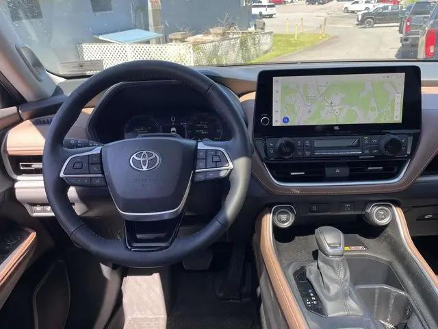 2026 Toyota Grand Highlander Platinum