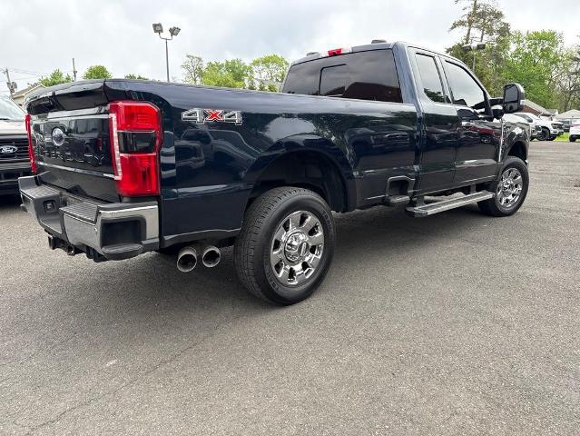 2023 Ford F-350 LARIAT